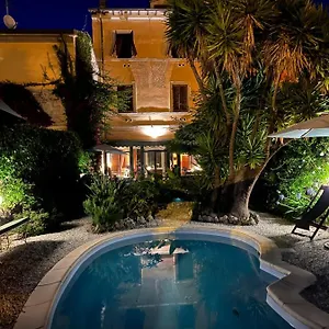 Residenza Palazzo Visdomini Bed & Breakfast Pietrasanta